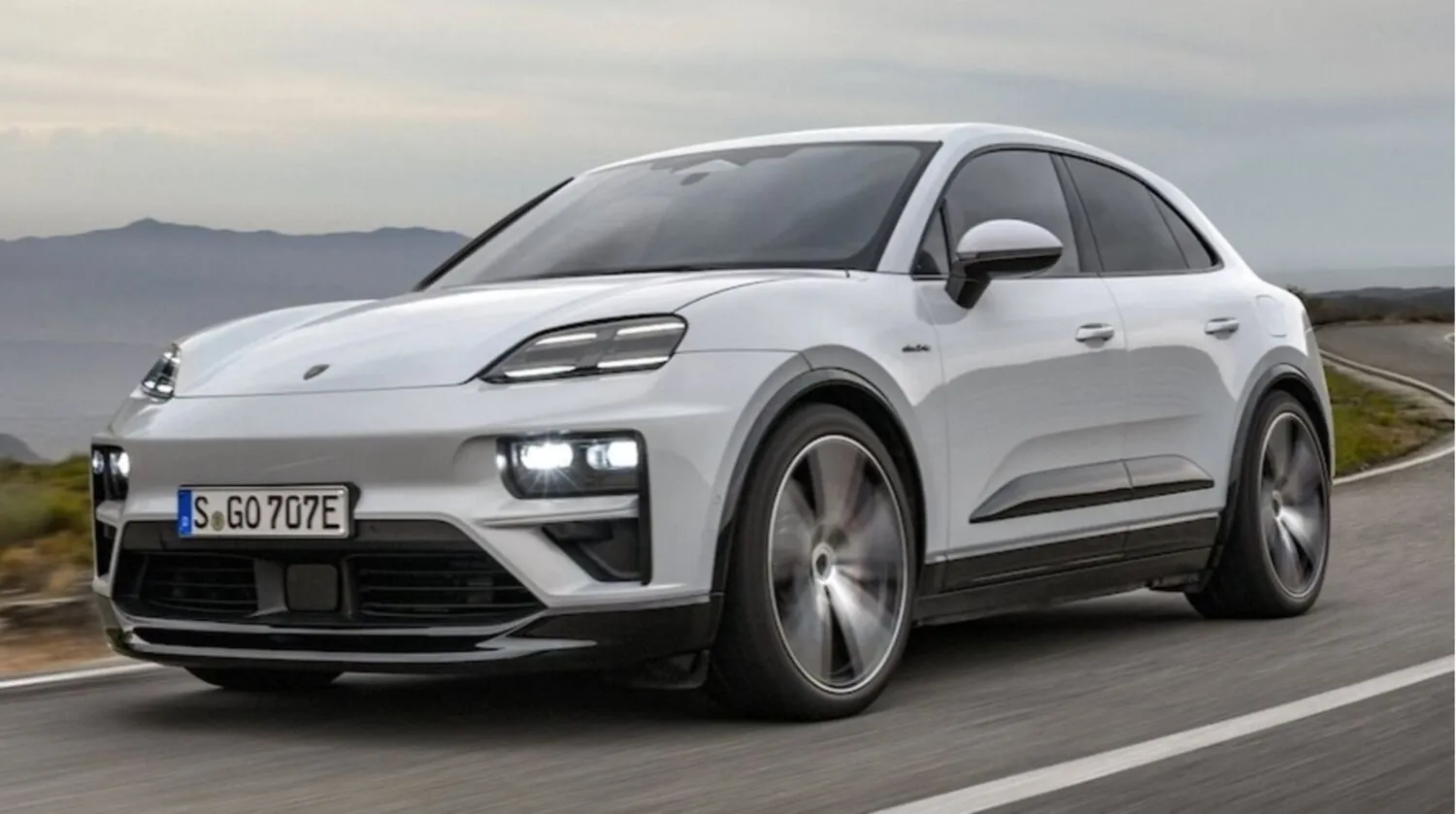 Stock — Porsche Macan — stock vs redesign